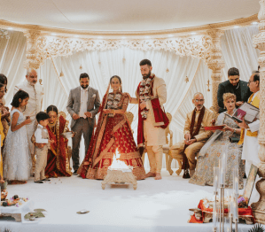 LILY LANE MICKLEFILED HALL MANDAP IN GREAT BARN (10)