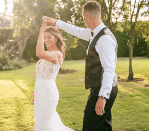 MICKLEFIELD HALL SARAH LEGGE TARA AND MIKE EVE (14)