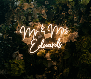 MICKLEFIELD HALL SARAH LEGGE TARA AND MIKE EVE (5)