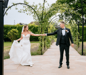 SARAH LEGGE MICKLEFIELD HALL DRINKS RECEP (7)