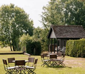 SARAH LEGGE MICKLEFIELD HALL TARA AND MIKE (2)